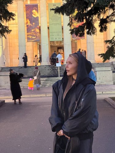 Карина Кросс
