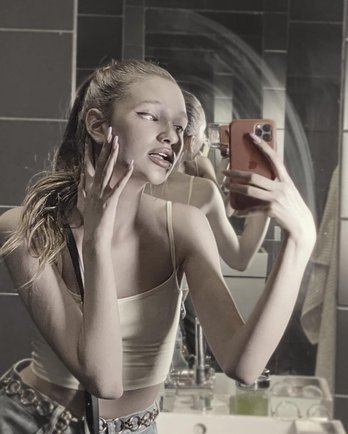 Лиза Анохина