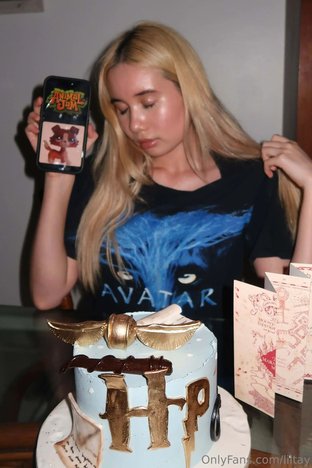 Клэр Хоуп (Lil Tay)