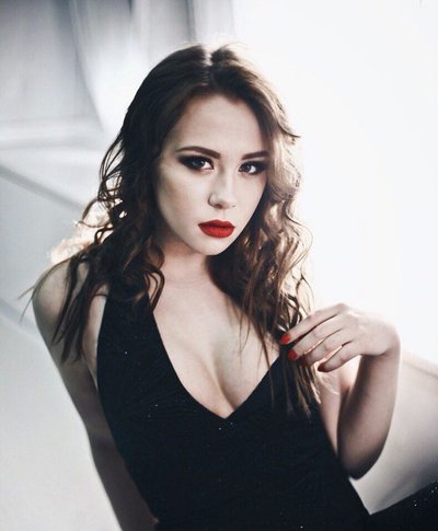 Ксения Хоффман